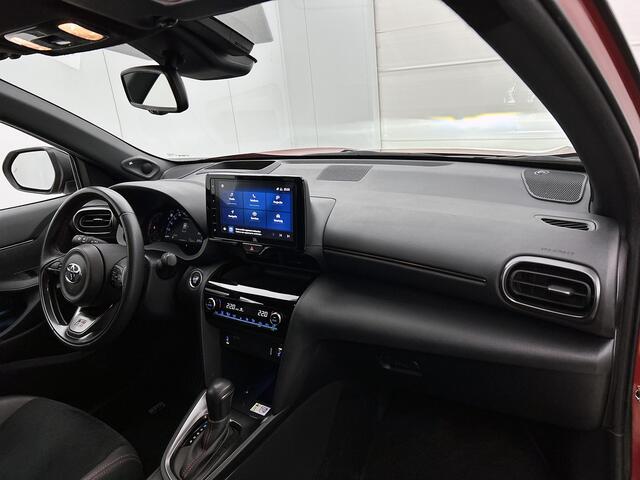 Toyota YARIS Cross 1.5 Hybrid GR Sport GR 18" velgen | JBL | El. Achterklep | PDC V+A | HUD | Stoelverw. |