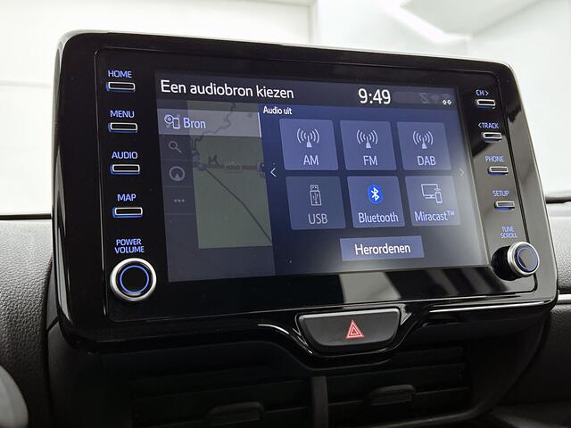 Toyota YARIS Cross 1.5 Hybrid Business Plus ACC | PDC V+A | Camera | Clima | Navi | LMV |