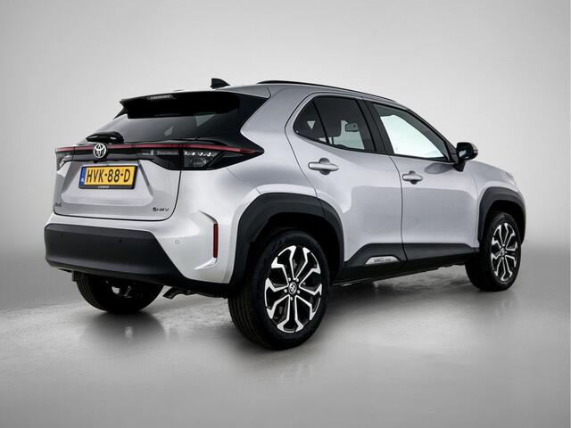 Toyota YARIS Cross 1.5 Hybrid 115 Dynamic | Voorruit-Stuur-Stoelverwarming | Parkeersensoren V+A | Onderweg-naar-dealer