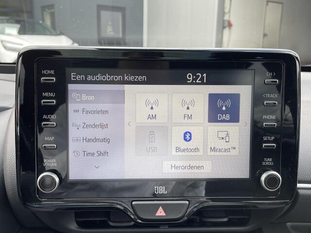 Toyota YARIS 1.5 Hybrid Launch Edition **PANORAMADAK/ JBL AUDIO/ DODE HOEK DETECTIE**