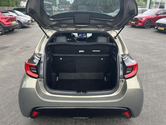 Toyota YARIS 1.5 Hybrid Executive | Navigatie | Dodehoekdetectie | Parkeersensoren | Apple CarPlay/Android auto