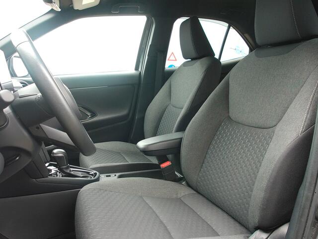 Toyota YARIS Cross 1.5 Hybrid 115 First Edition, Carplay + Android Auto / Parkeer Camera / Keyless / Full LED. / Climate Control / 17'' LMV