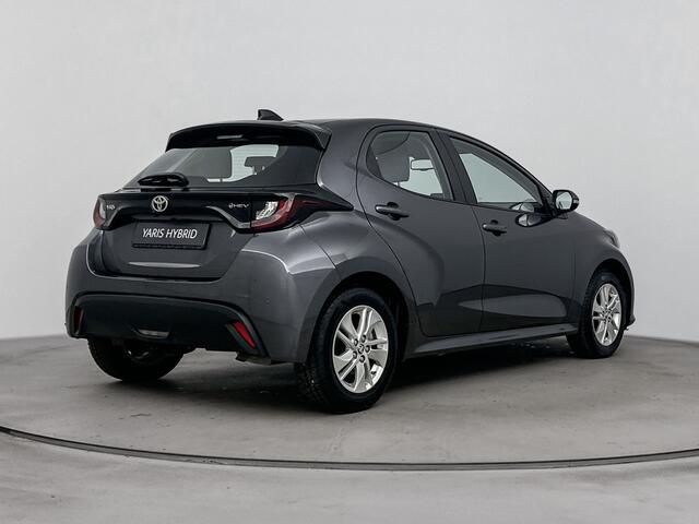 Toyota YARIS 1.5 Hybrid 115 Active + | BTW Voertuig | Stoel+stuurverwarming | Parkeersensoren voor+achter | Apple CarPlay/Android auto | Climate Control | Cruise Control Adaptive |