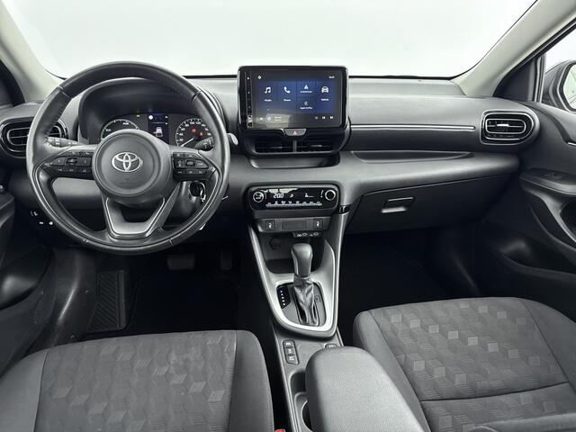 Toyota YARIS 1.5 Hybrid 115 Active + | BTW Voertuig | Stoel+stuurverwarming | Parkeersensoren voor+achter | Apple CarPlay/Android auto | Climate Control | Cruise Control Adaptive |