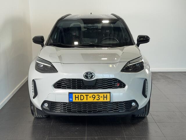 Toyota YARIS Cross 1.5 Hybrid GR Sport Limited | Sportstoelen voor | Stoelverwarming |