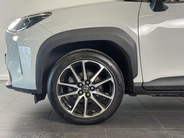 Toyota YARIS Cross 1.5 Hybrid GR Sport Limited | Sportstoelen voor | Stoelverwarming |