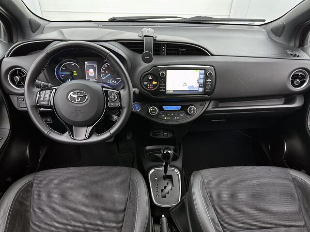 Toyota YARIS 1.5 Hybrid Bi-Tone