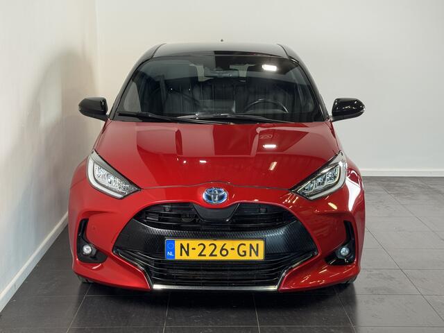 Toyota YARIS 1.5 Hybrid Executive | Trekhaak | Panoramisch dak | JBL | BSM | HUD |