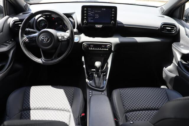 Toyota YARIS 1.5 Hybrid Executive Limited