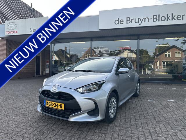 Toyota YARIS 1.5 Hybrid 115 Business