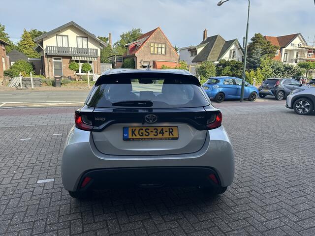 Toyota YARIS 1.5 Hybrid 115 Business