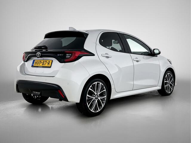 Toyota YARIS 1.5 Hybrid 130 Executive | Navigatie | PDC |
