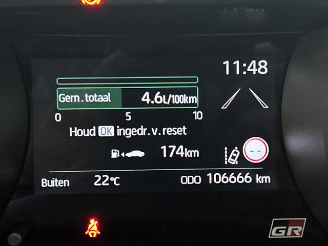 Toyota YARIS 1.5 Hybrid GR Sport | JBL | Head-Up Display | Dodehoek detectie | Stuur+stoelverwarming | Parkeersensoren voor+achter | Apple CarPlay/Android auto |