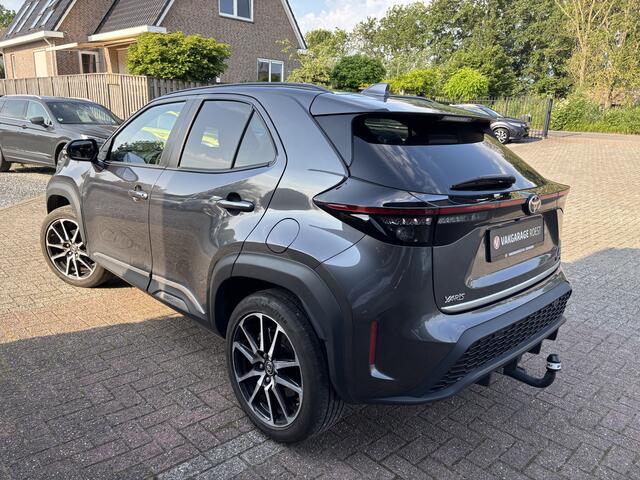 Toyota YARIS Cross 1.5 Hybrid Automaat GR Sport Panoramadak / Trekhaak / Full LED