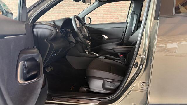Toyota YARIS Cross 1.5 Hybrid Dynamic Navi / ACC / Camera / Winterpakket / ALLSEASON