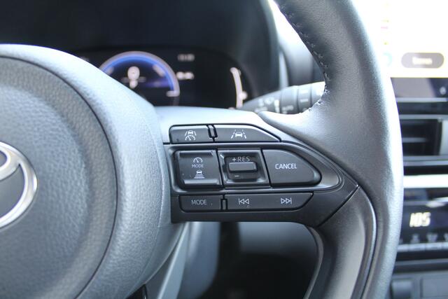 Toyota YARIS Cross 1.5 Hybrid 115 Dynamic Plus | Rijklaar | Apple/Android | Adap Cruise | Stoel-/Stuurverw. | Adap.cruise | Navi | LED | Keyless