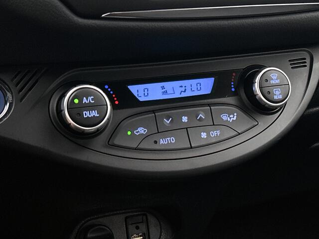 Toyota YARIS 1.5 Hybrid Executive | Dealer onderhouden | Climate Control | Cruise Control | Achteruitrijcamera | Half Lederen bekleding |