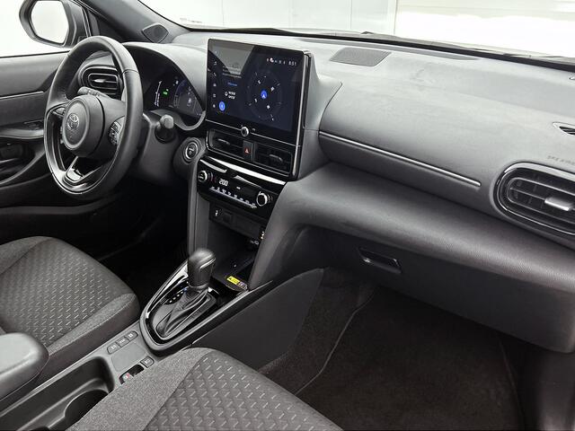Toyota YARIS Cross 1.5 Hybrid 115 Dynamic Comfort Pack | BTW voertuig | Dodehoek detectie | Stoel+stuurverwarming | Parkeersensoren voor+achter | Apple CarPlay/Android Auto | Cruise Control Adaptive |
