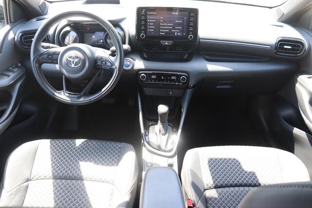 Toyota YARIS 1.5 Hybrid Launch Edition Limited, HUD, All Season banden, Trekhaak