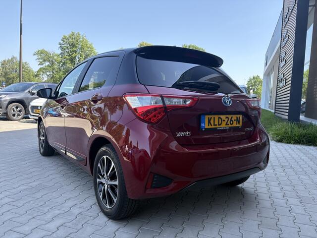 Toyota YARIS 1.5 Hyb. Bi-Tone