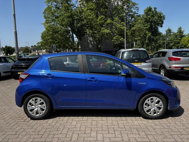 Toyota YARIS 1.5 Hybrid Active Acamera Cruise Nap