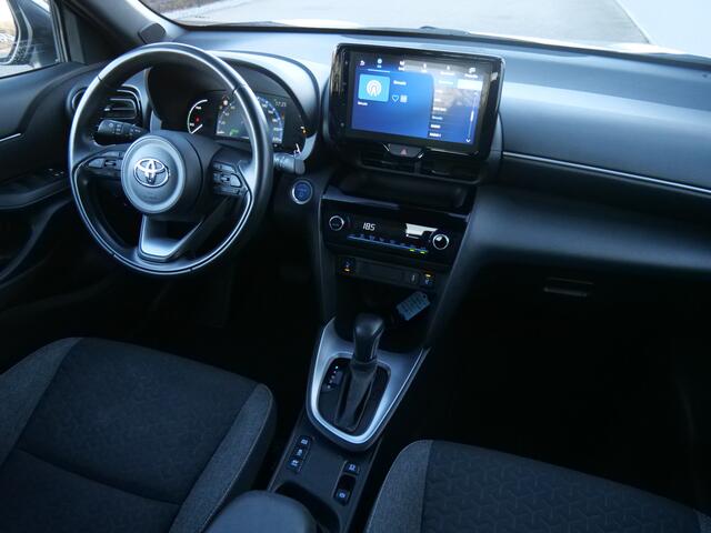 Toyota YARIS Cross 1.5 Hybrid 116pk Business Plus Automaat LED / Adaptive Cruise / Apple Carplay / Navigatie