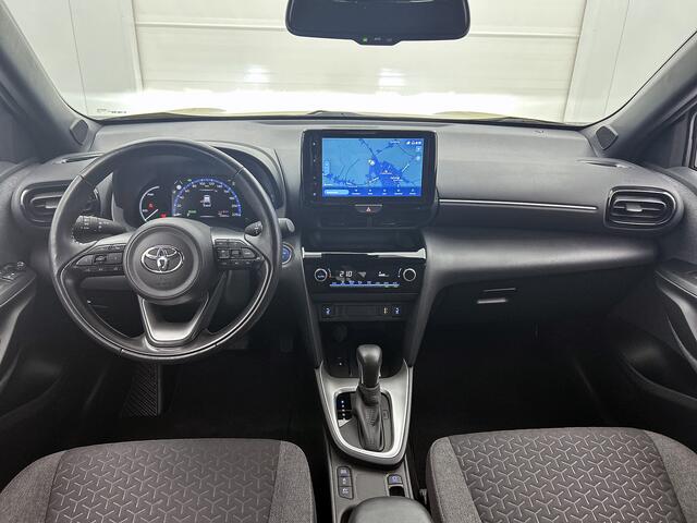 Toyota YARIS Cross 1.5 Hybrid Dynamic | Voorstoelen verwarmd | Parkeersensor voor en achter |