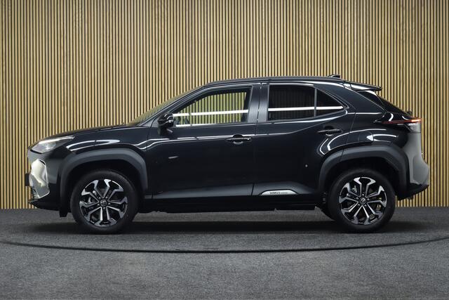 Toyota YARIS Cross 1.5 Hybrid 130 Dynamic + Comfort Pack | MY2026 | ¤ 2.500,- Voorraad voordeel! | Adaptive-cruise | Camera | Clima | Apple Carplay & Android Auto | Navigatie | Keyless | Parkeerhulp | Stoel & Stuurverwarming | Dodehoekdetectie