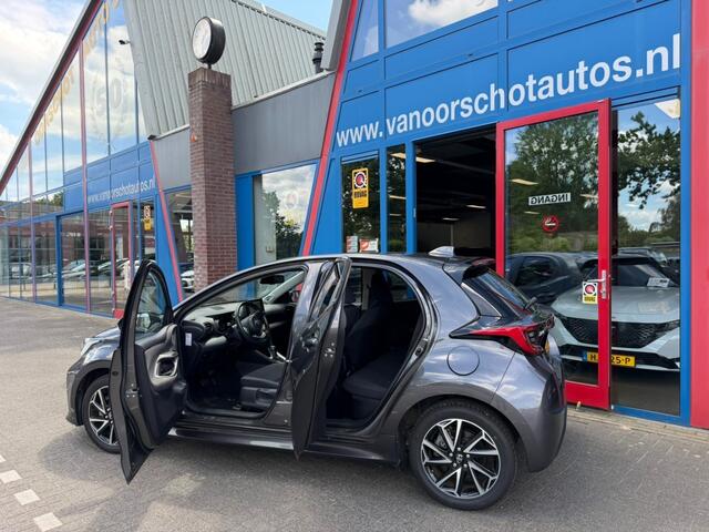 Toyota YARIS 1.5 Hybride Automaat Navi Carplay Camera Led Airco(ECC) bj2023
