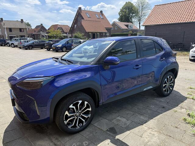 Toyota YARIS Cross 1.5 Hybrid Explore Keyless starten + entry, Draadloze telefoon oplader