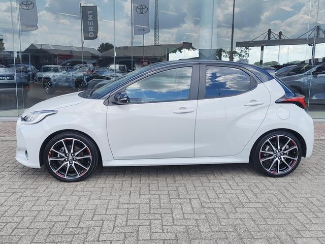 Toyota YARIS 1.5 Hybrid GR Sport | Premium Pack | Trekhaak | Pano | JBL | HUD