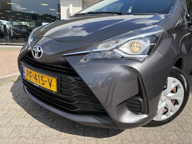 Toyota YARIS 1.5 VVT-i Aspiration | Cruise control | Trekhaak | Dealer onder.