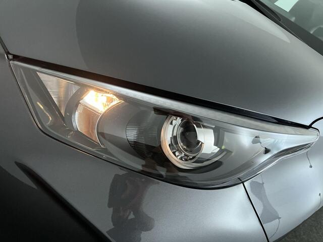 Toyota YARIS 1.5 Hybrid Business Plus