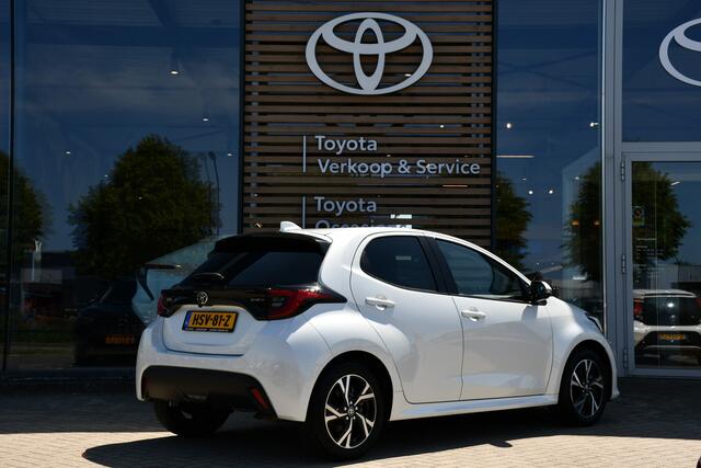 Toyota YARIS 1.5 Hybrid 115 Dynamic Automaat 116pk | Buitenspiegels elektrisch inklapbaar | Parkeersensoren voor & achter | Dodehoek detector |