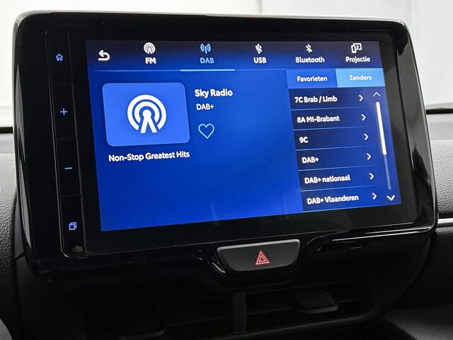 Toyota YARIS Cross 1.5 Hybrid First Edition | BTW Voertuig | Dealer onderhouden | Navigatie | Apple CarPlay/Android Auto | Cruise Control Adaptive | Climate Control | Achteruitrijcamera |