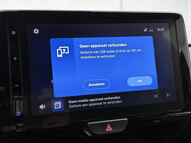 Toyota YARIS Cross 1.5 Hybrid First Edition | BTW Voertuig | Dealer onderhouden | Navigatie | Apple CarPlay/Android Auto | Cruise Control Adaptive | Climate Control | Achteruitrijcamera |