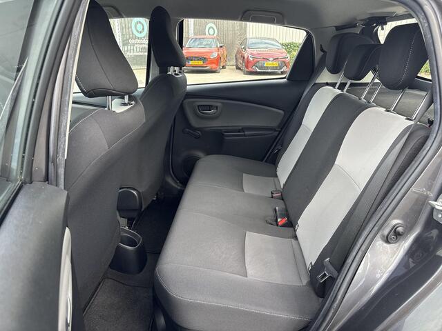 Toyota YARIS 1.5 Hybrid Active **CRUISE CONTROL/ LM VELGEN/ CLIMATE CONTROL**