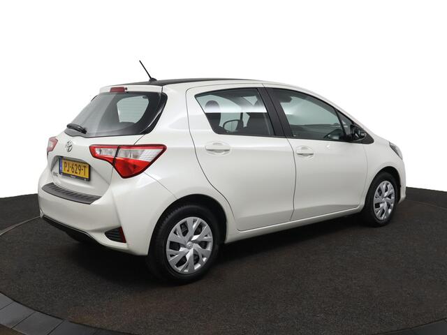 Toyota YARIS 1.5 VVT-i Aspiration | Automaat | Airco | Cruise Control | Achteruitrijcamera | Navigatie |
