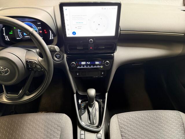Toyota YARIS Cross 1.5 Hybrid 115 Dynamic I Stuur en Stoelverwaming I Camera I Adptive Cruise Rijklaar ¤ 28.445