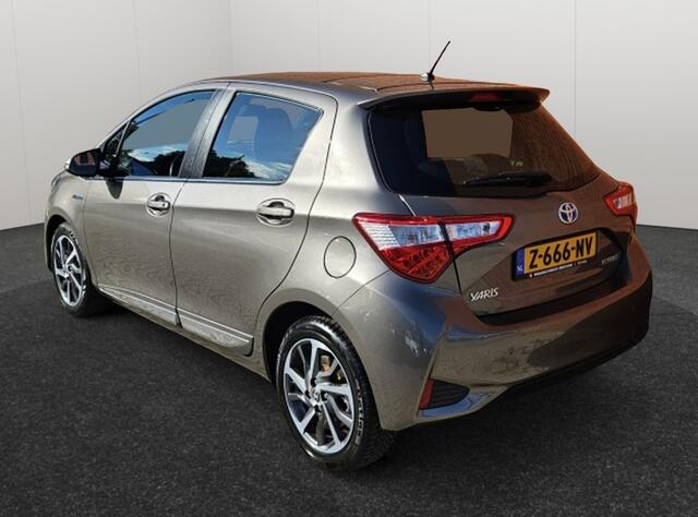 Toyota YARIS 1.5 Hybride Bi Tone Panoramadak Half Leder Camera Clima