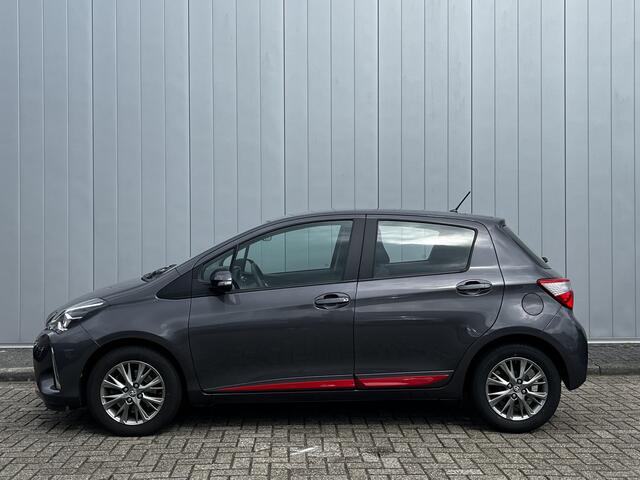 Toyota YARIS 1.5 VVT-i Design Red Design 1e Eigenaar Dealer onderhouden Cruise Clima