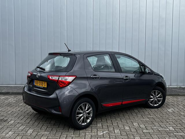 Toyota YARIS 1.5 VVT-i Design Red Design 1e Eigenaar Dealer onderhouden Cruise Clima