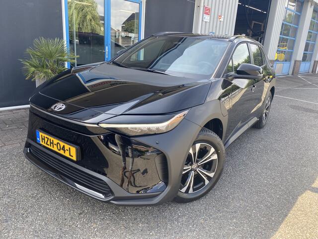 Toyota bZ4X Dynamic 71 kWh DIRECT LEVERBAAR