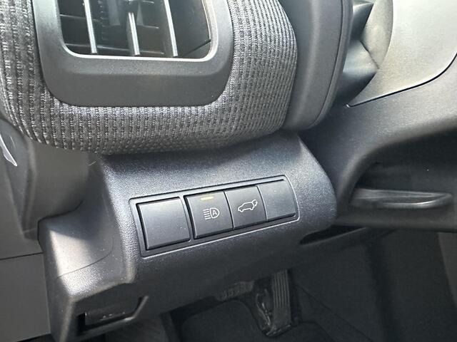 Toyota bZ4X Premium 71 kWh 3 Fase, slechts 2165KM, BTW auto, Nieuwstaat!