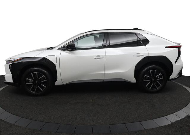 Toyota bZ4X Dynamic 73 kWh | Nieuwe Auto | 360 Camera | Parkeersensoren | Stoelverwarming |