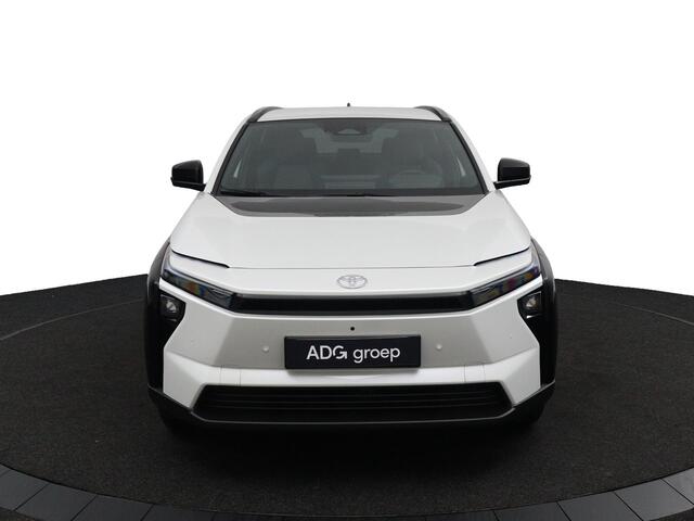 Toyota bZ4X Dynamic 73 kWh | Nieuwe Auto | 360 Camera | Parkeersensoren | Stoelverwarming |