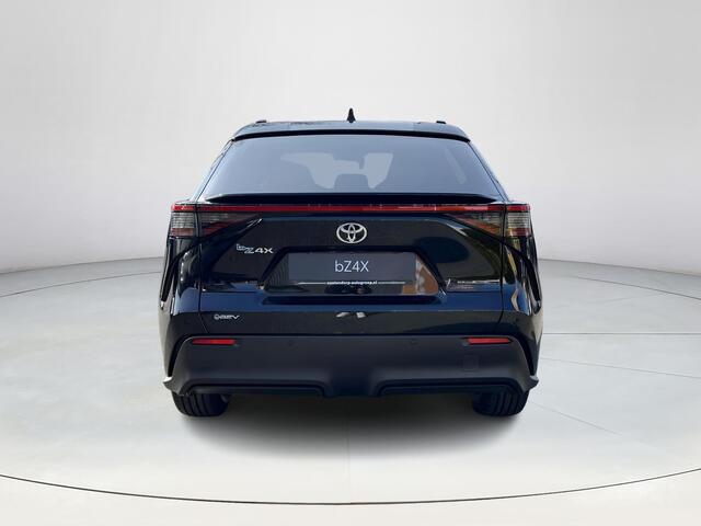 Toyota bZ4X Dynamic 73 kWh | Attitude black | Nieuw uit voorraad leverbaar |
