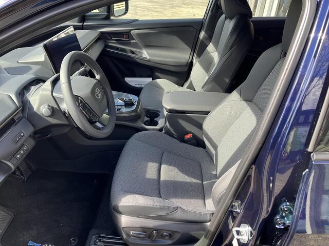 Toyota bZ4X Dynamic 73 kWh | Nu met EXTRA INRUILVOORDEEL VAN ¤ 2.000,-
