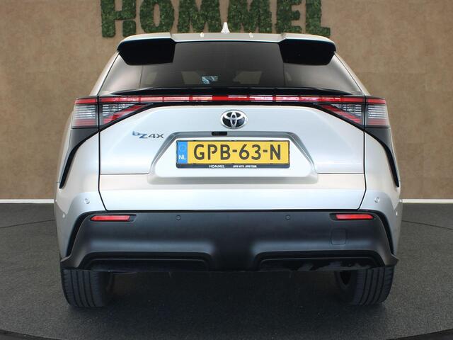 Toyota bZ4X Premium 71 kWh - ORIGINEEL NEDERLANDSE AUTO - STOELVERWARMING VOOR EN ACHTER - ELEKTRISCHE ACHTERKLEP - MEMORY SEATS - STOELVENTILATIE VOORZIJDE - JBL PREMIUM AUDIO - STUURVERWARMING - DODEHOEKDETECTIE - NAVIGATIE - 360 GRADEN CAMERA