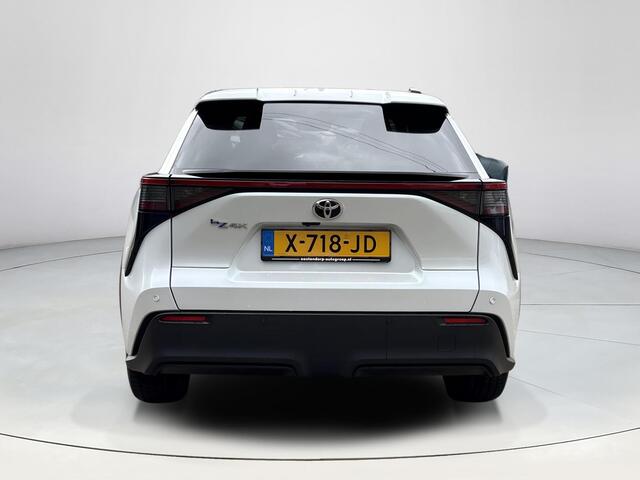 Toyota bZ4X Dynamic 71 kWh **3 FASE /360 CAMERA/ STUURWIELVERWARMING/ DODEHOEK DETECTIE**